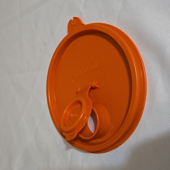 Vintage Tupperware, Tall Canister, Opaque, Orange Flip Spout, Lid - Picture 7 of 9